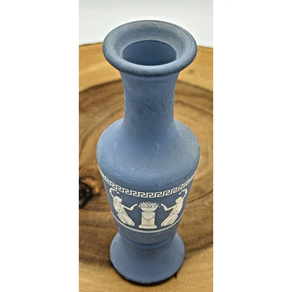 Avon vase good